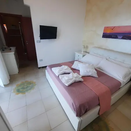 فندق مبيت وإفطار Paradise 4*