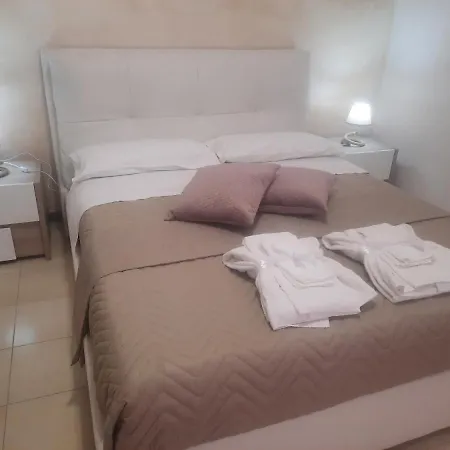 Paradise فندق مبيت وإفطار 4*