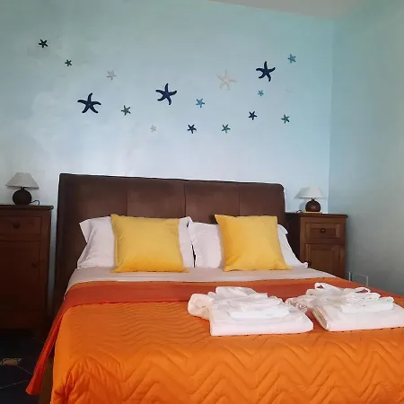 فندق مبيت وإفطار Paradise 4*