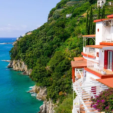 Paradise فندق مبيت وإفطار Vietri