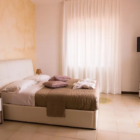 Paradise فندق مبيت وإفطار 4*
